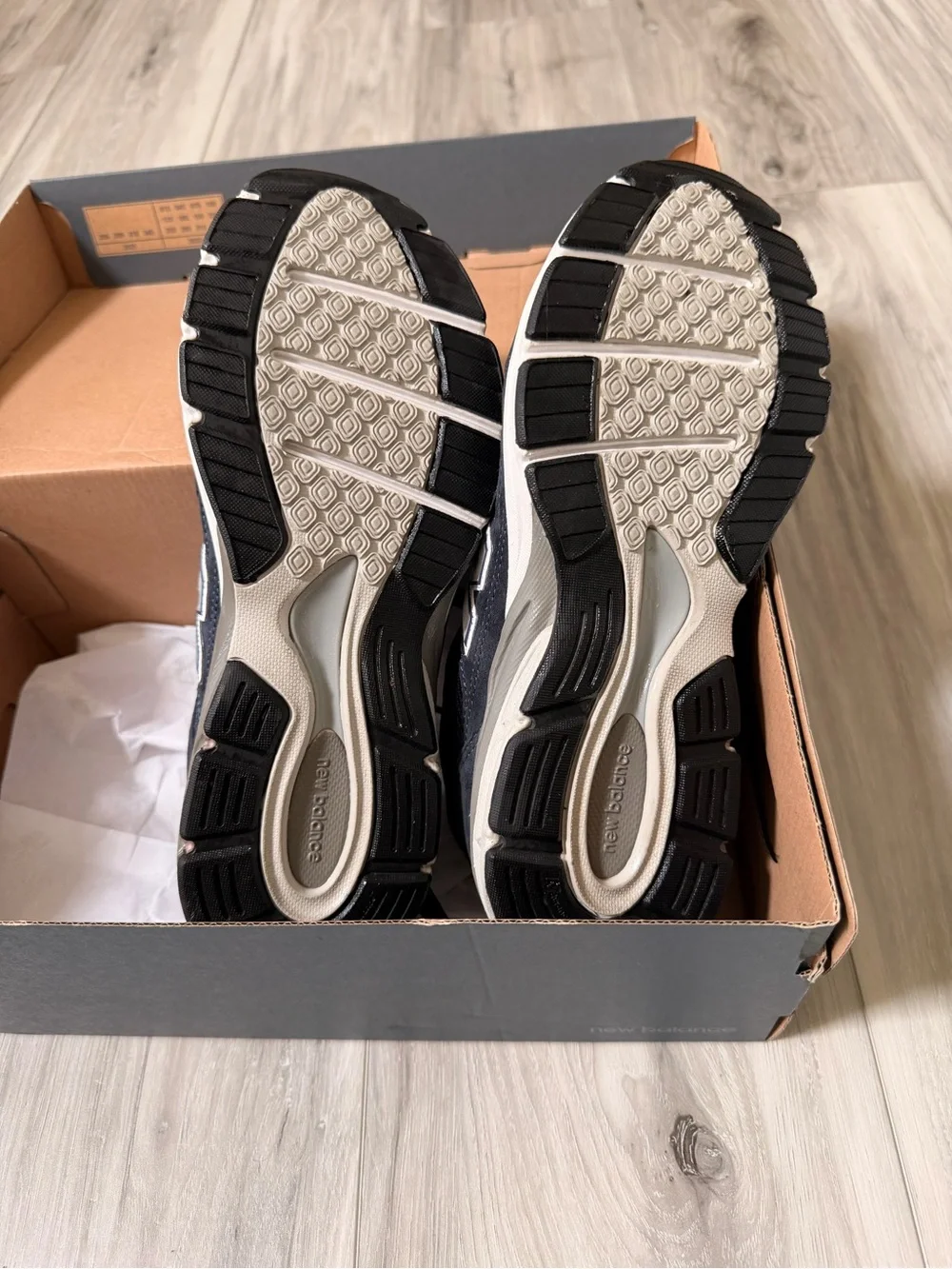 New Balance 990v3 GC990NB3 Navy Youth 7Y Women’s 8.5 Sneakers Box